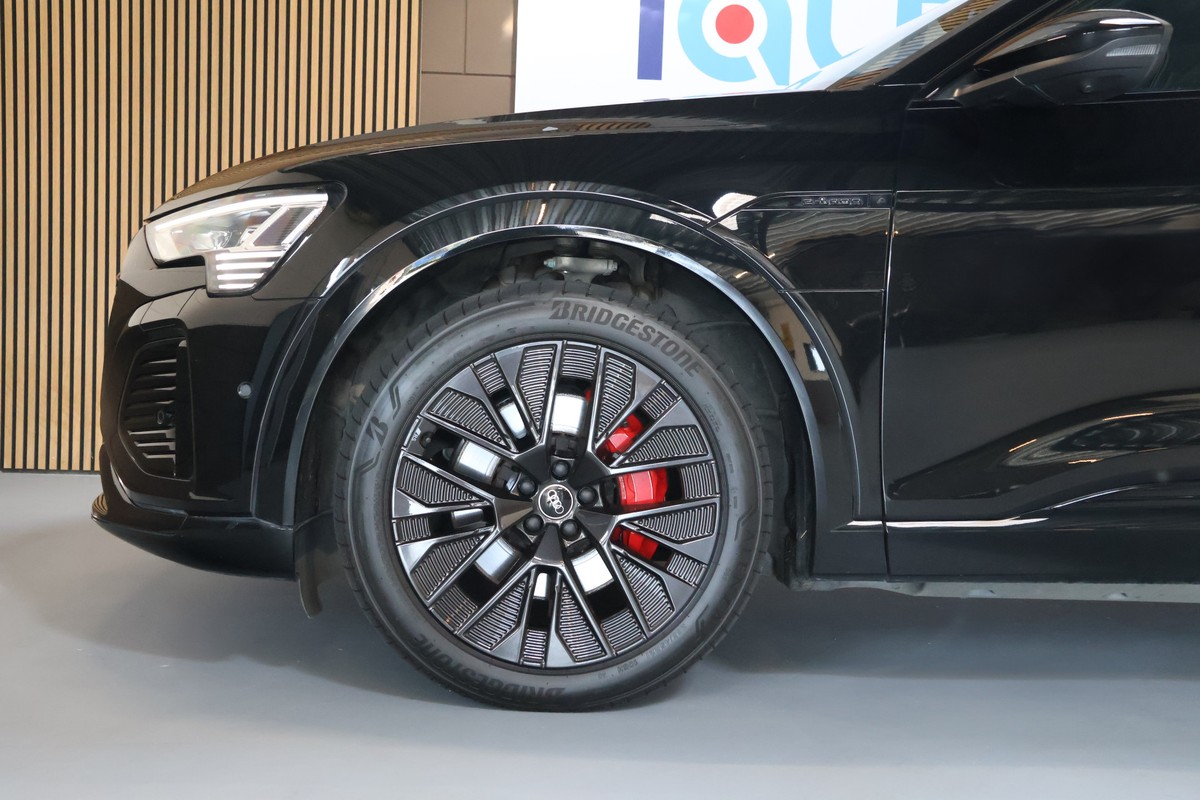 Audi Q8 e-tron