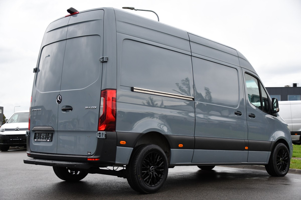 Mercedes-Benz Sprinter