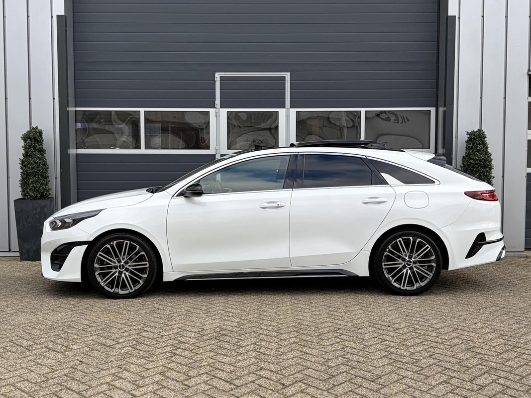 Kia ProCeed