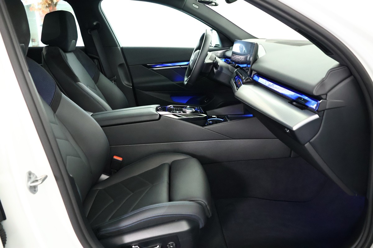 BMW i5
