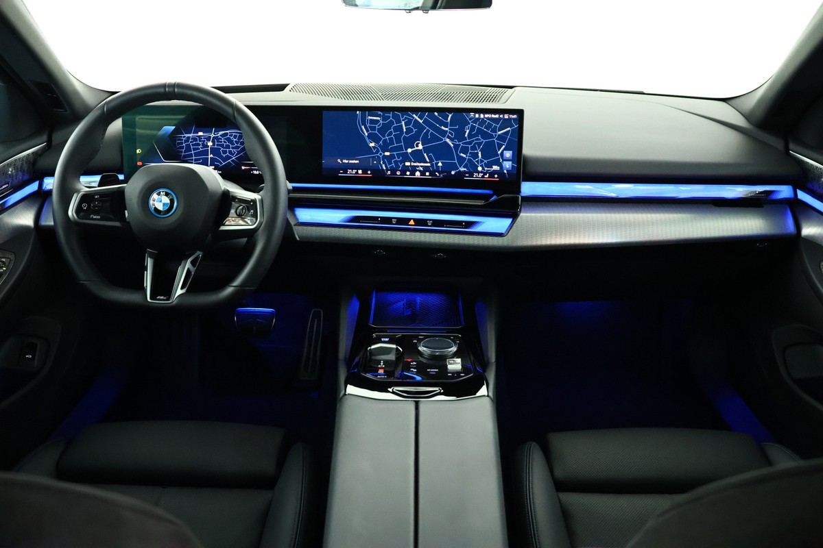 BMW i5