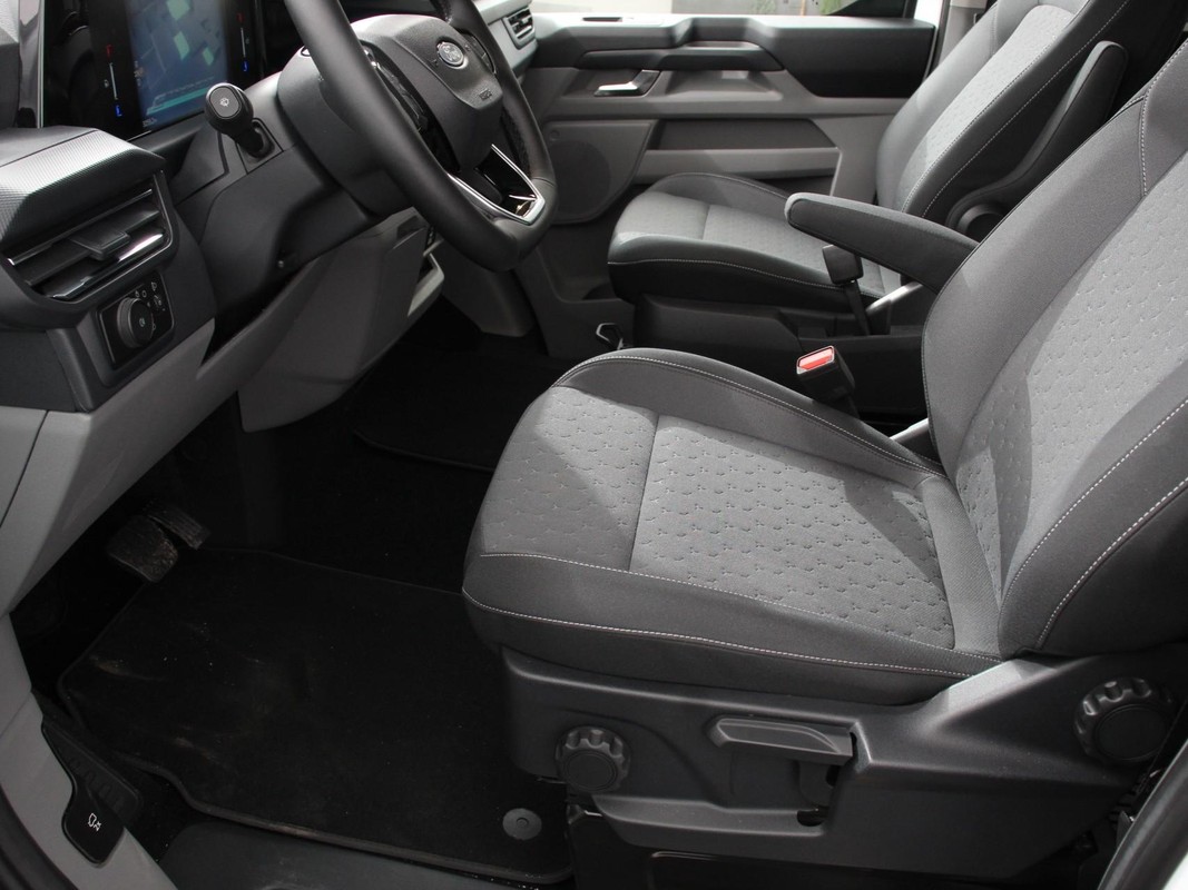 Ford E-Transit Custom
