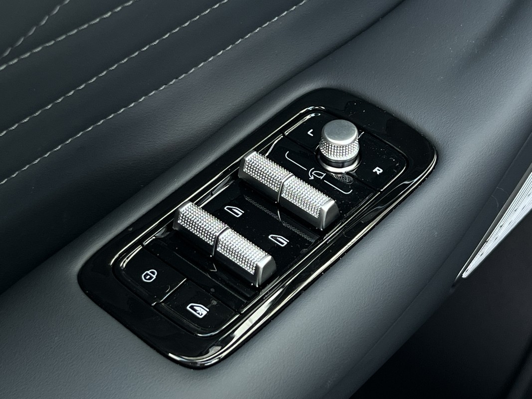 Geely Starray EM-i