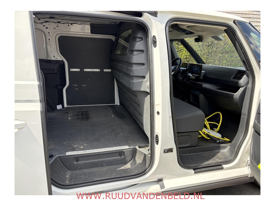 Volkswagen ID. Buzz Cargo