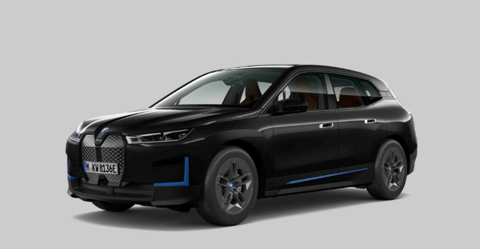 BMW iX