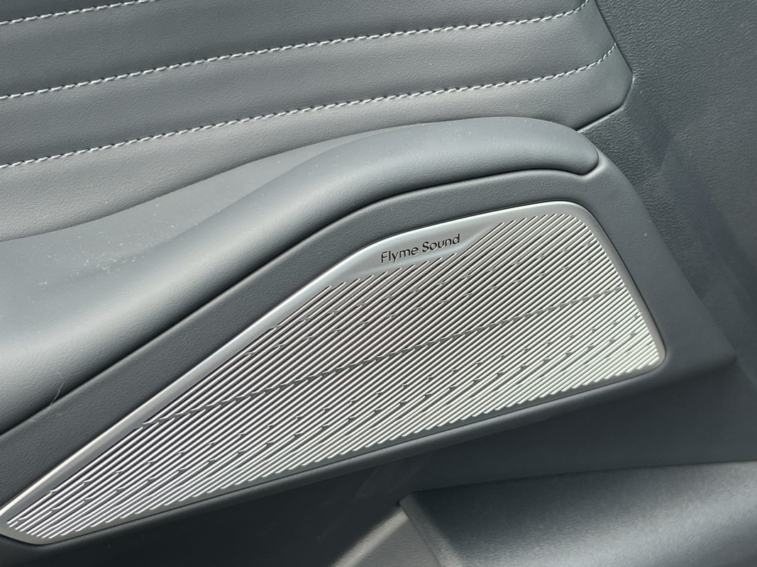 Geely Starray EM-i